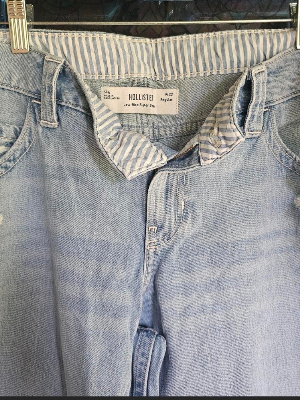Hollister Super Baggy Wide Leg Light Wash Blue Jeans - Picture 3 of 6